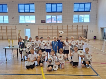 574506176_1400355915425088_2079995783768005315_n